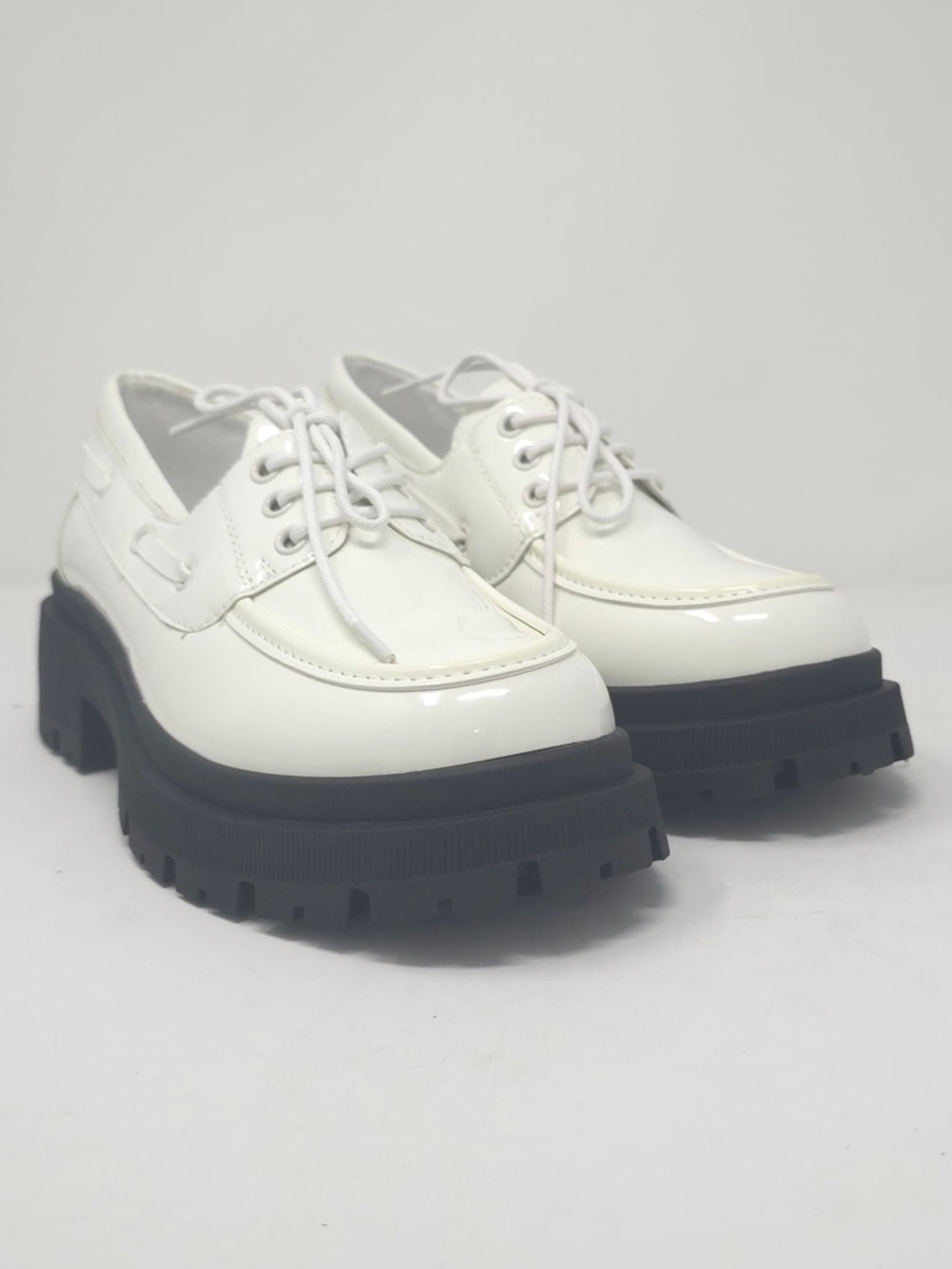 White Patent Chunky Lug Sole Lace-Up Loafers Faux Leather - Picture 2 of 10